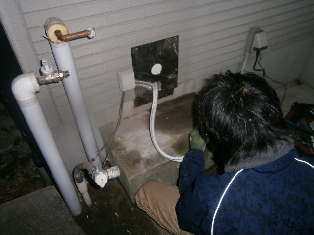 名古屋市昭和区のＭ様 給湯器 施工中